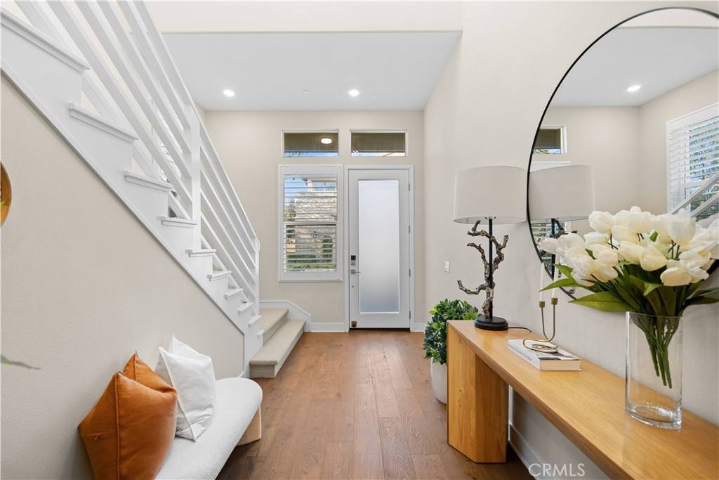 Irvine, CA 92618,73 Pelican LN