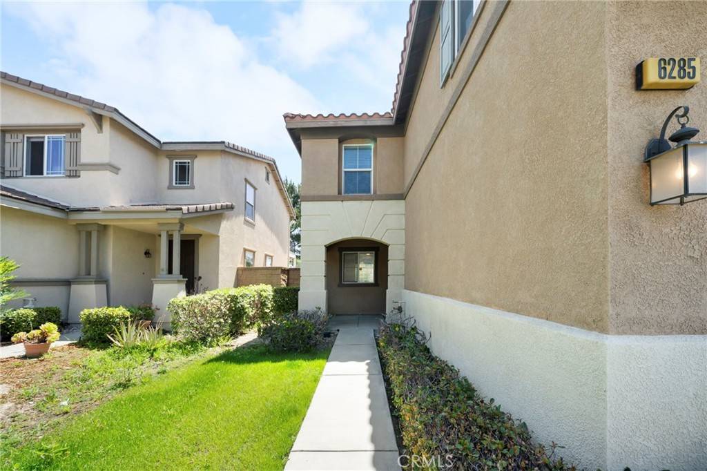 Fontana, CA 92336,6285 Long Cove DR
