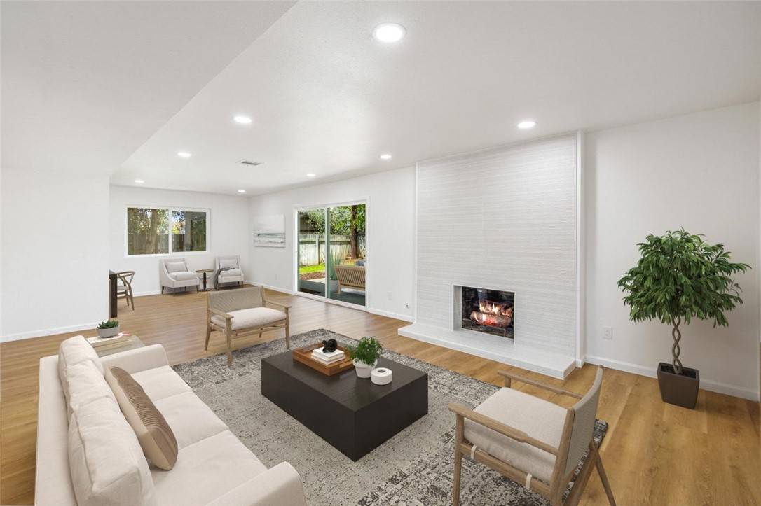 Redlands, CA 92374,733 S Grove ST