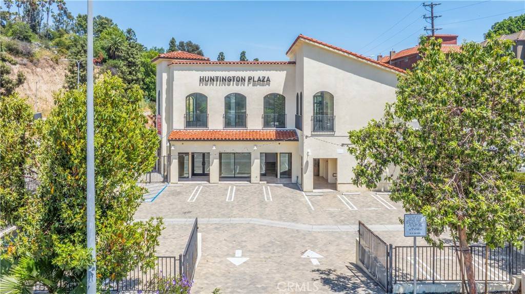 Los Angeles, CA 90032,4671 Huntington DR S