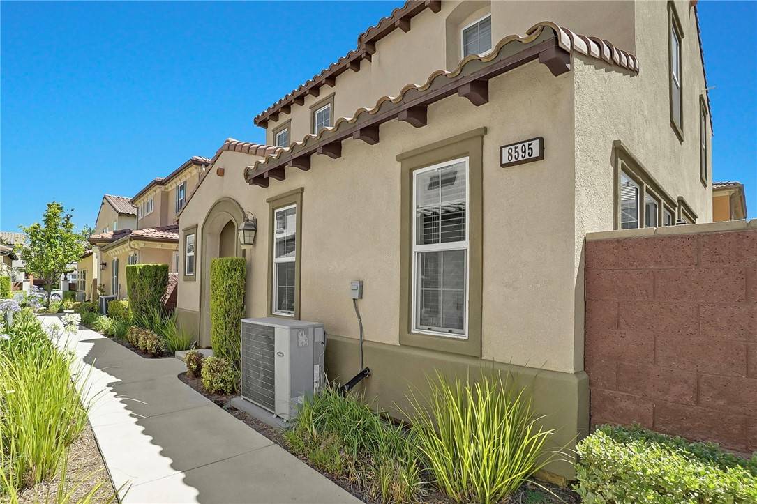Chino, CA 91708,8595 Founders Grove ST