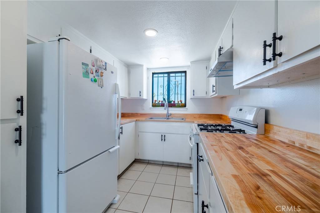 29 Palms, CA 92277,72011 Two Mile RD