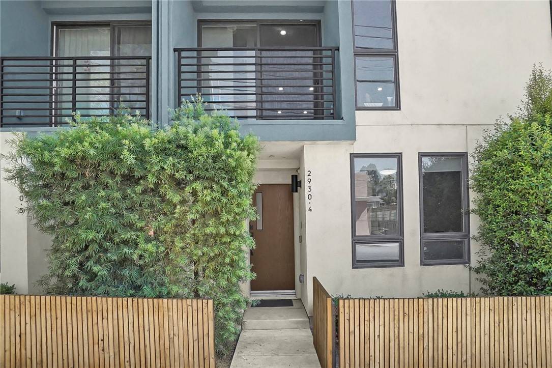 2930 Rowena AVE #4, Los Angeles, CA 90039