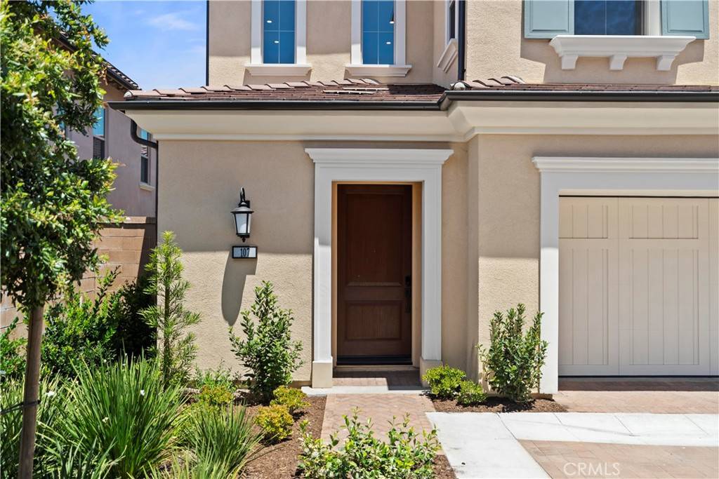 Irvine, CA 92618,107 Eversedge