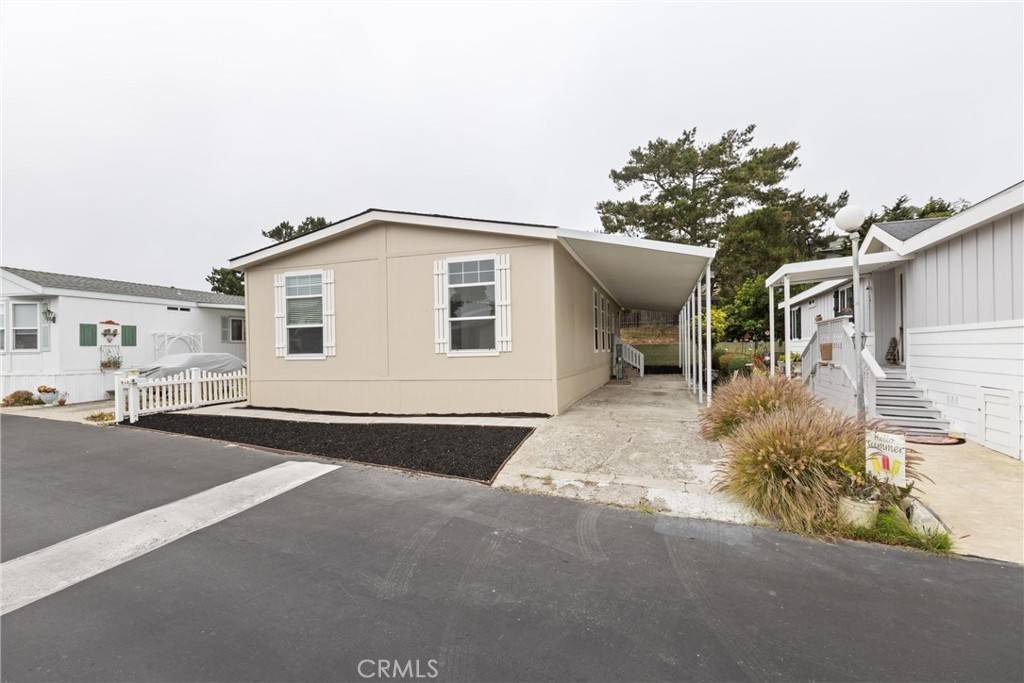 Cambria, CA 93428,1226 N Main ST #4