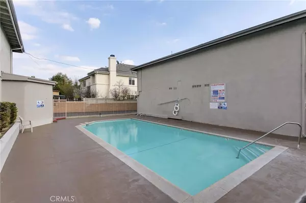 Arcadia, CA 91007,922 W Duarte Rd #3
