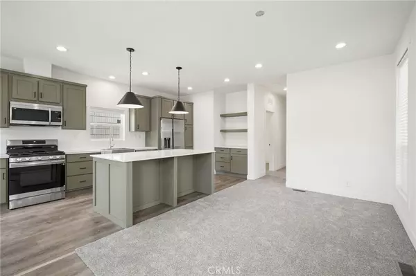 Glendora, CA 91740,732 E Route 66 #20