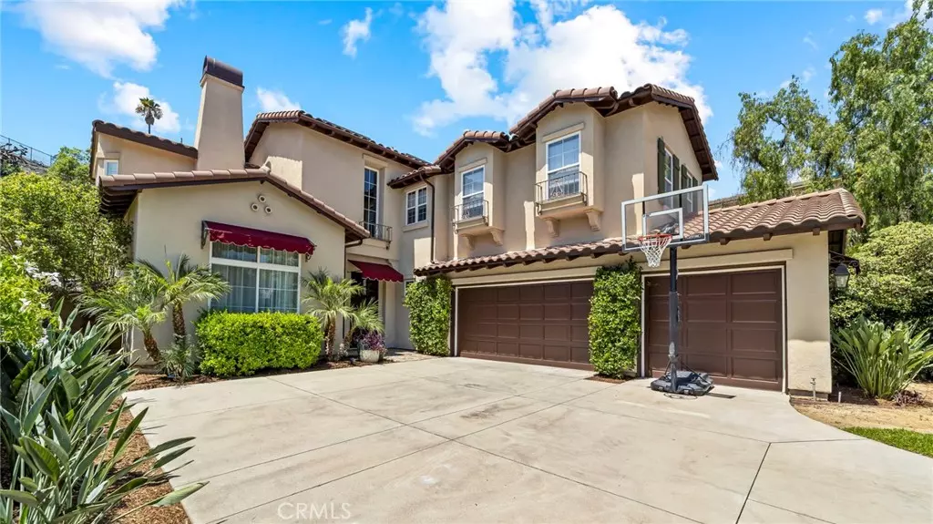 637 Chaparral CT, Altadena, CA 91001