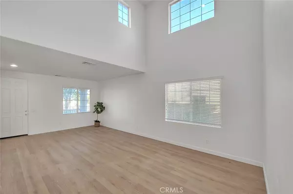 Fontana, CA 92336,6832 Manchester CT