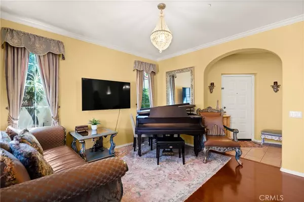 Irvine, CA 92603,102 Duet