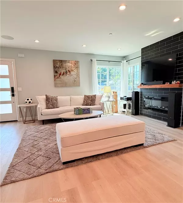 Monrovia, CA 91016,206 S Sunset PL