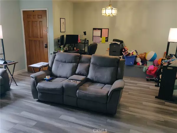 Downey, CA 90240,8901 Serapis AVE #26