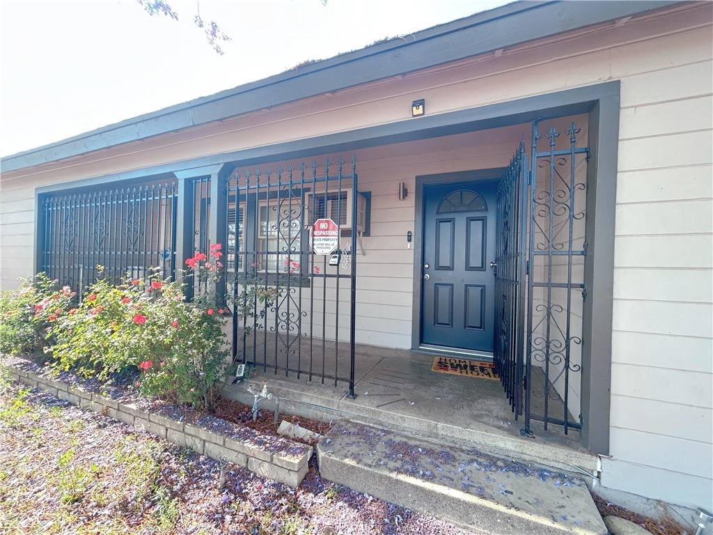 Ontario, CA 91764,1125 E E st #1
