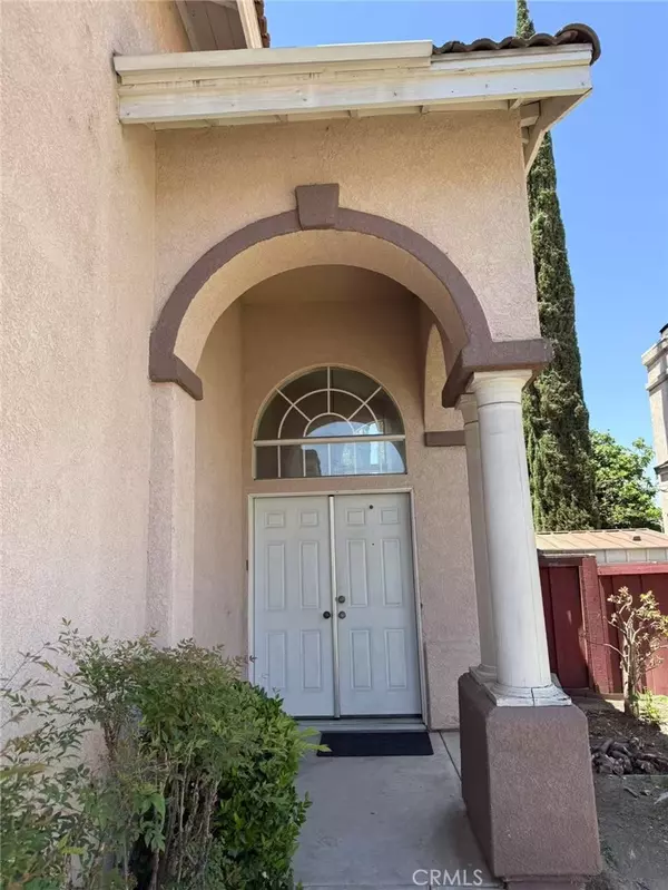 Fontana, CA 92336,14041 Catalina CT