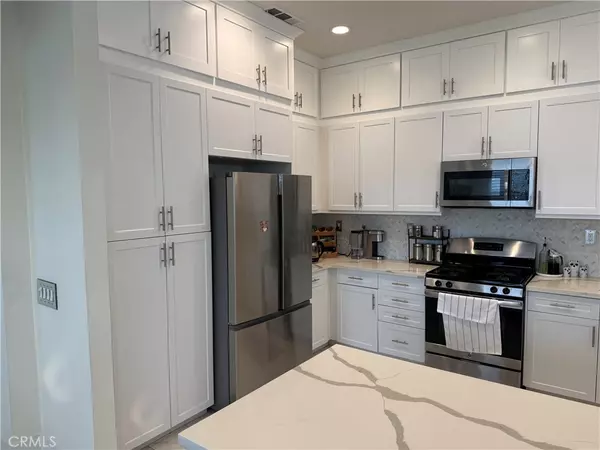 Santa Ana, CA 92703,526 W Tribella CT