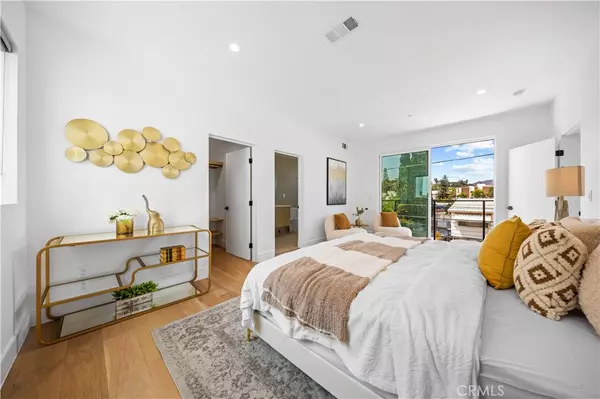 Los Angeles, CA 90042,6050 E Burwood AVE