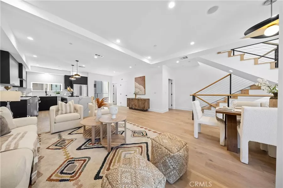 6849 N Figueroa ST, Los Angeles, CA 90042