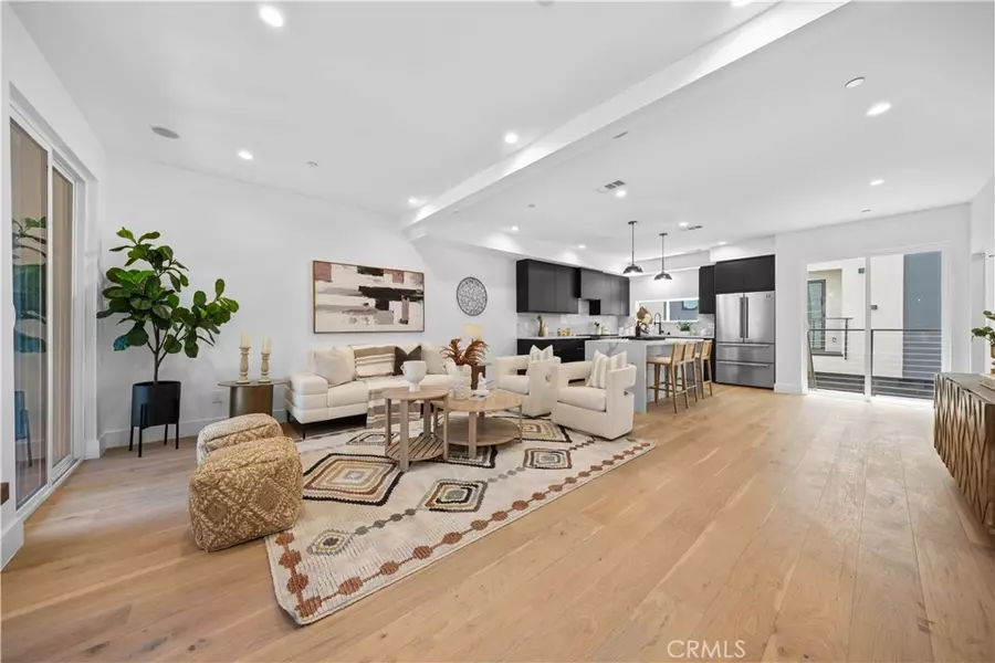 6849 N Figueroa ST, Los Angeles, CA 90042