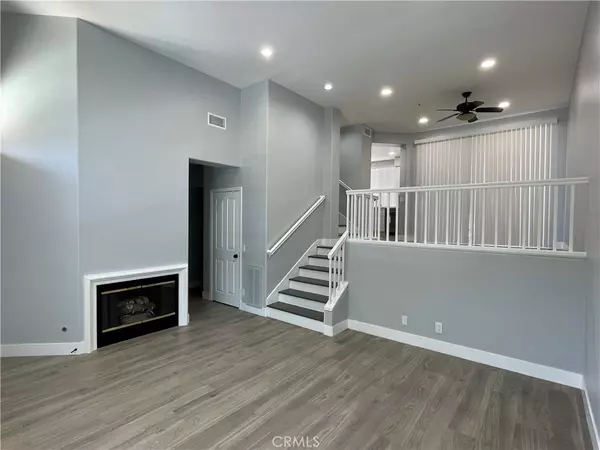Irvine, CA 92606,107 Marinella Aisle
