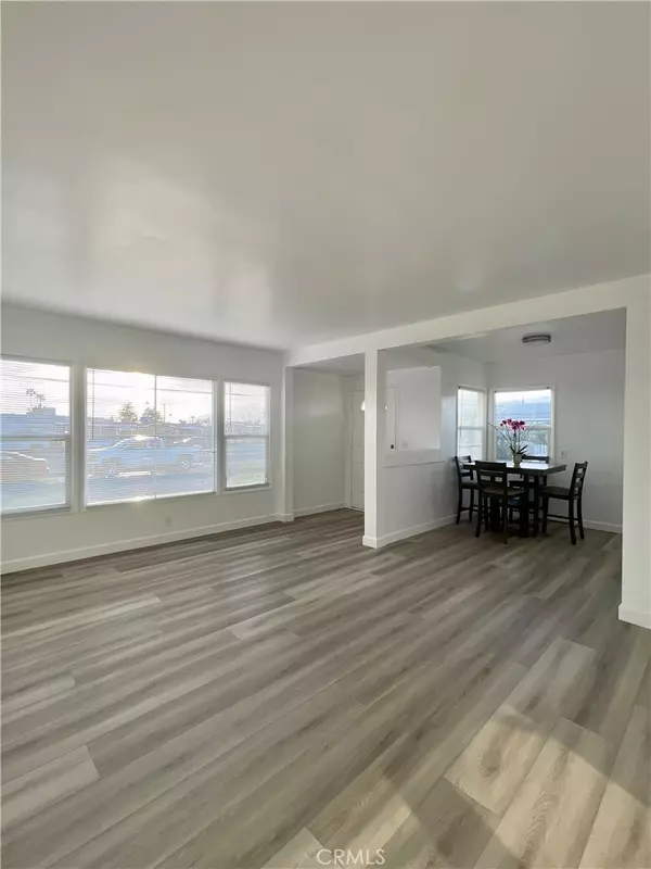 Covina, CA 91724,5042 N Glendora AVE