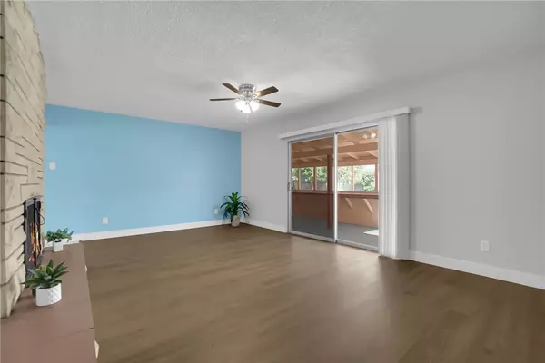 Fontana, CA 92335,17461 Pine AVE