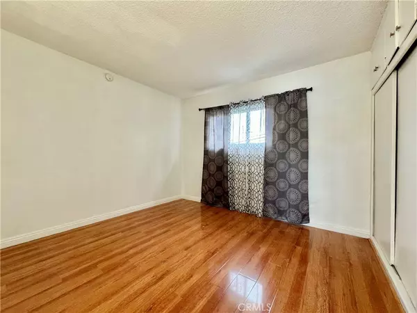 Monrovia, CA 91016,401 S Canyon BLVD #B