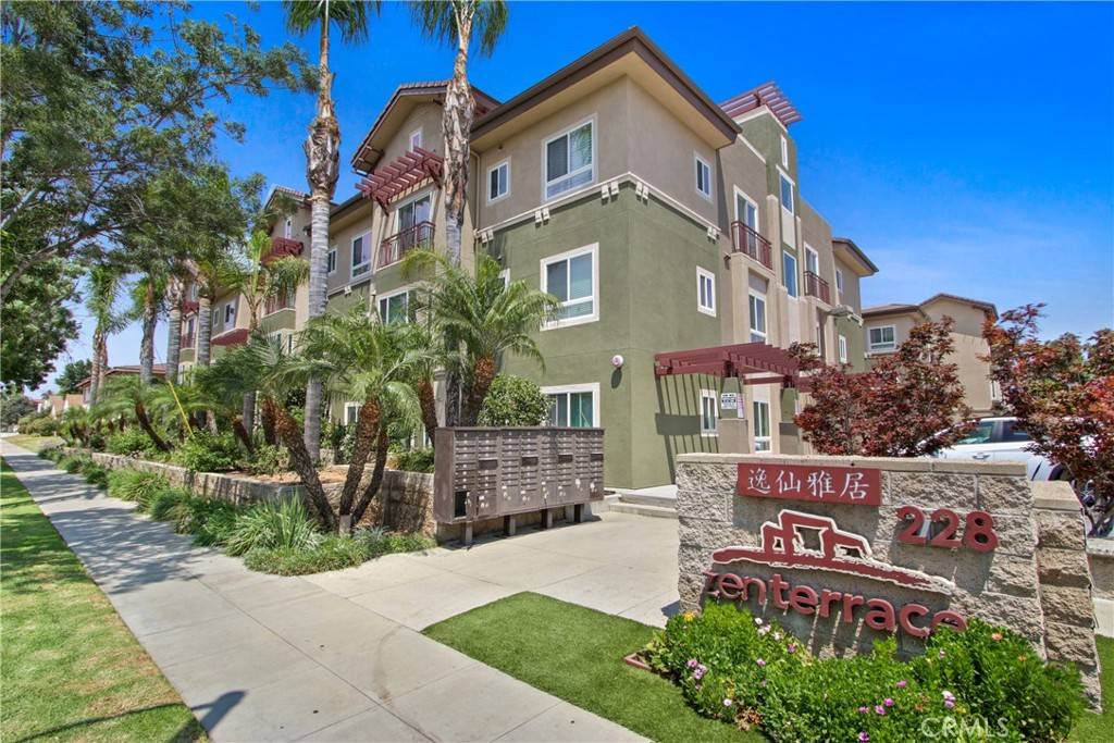 Alhambra, CA 91801,228 S Olive AVE