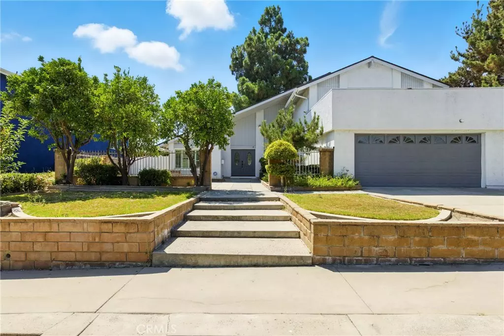 Laguna Hills, CA 92653,25381 Mackenzie ST