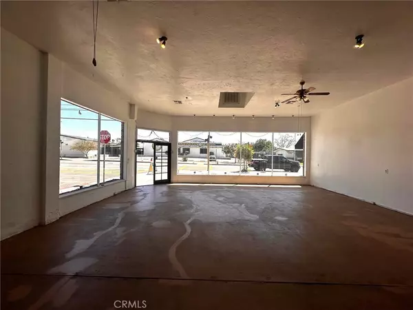 San Gabriel, CA 91775,323 N San Marino AVE