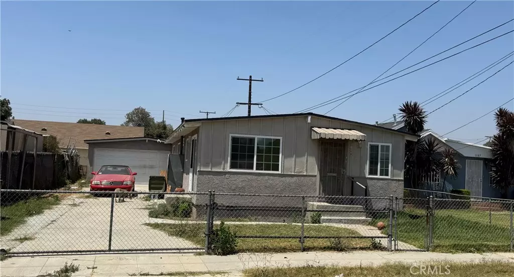 Compton, CA 90220,1109 S Acacia AVE