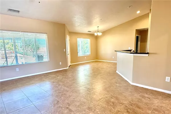 Hesperia, CA 92345,17886 Hackberry ST