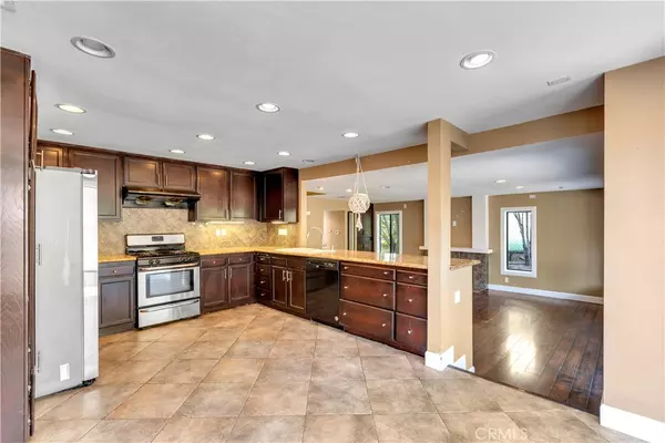 Pomona, CA 91766,19 Viewpoint CIR