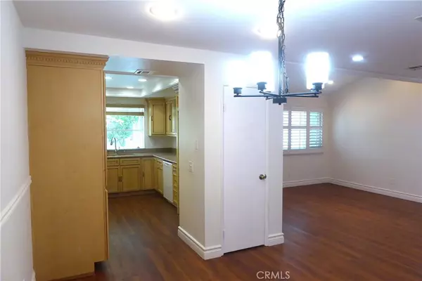 Azusa, CA 91702,900 W Sierra Madre AVE #184