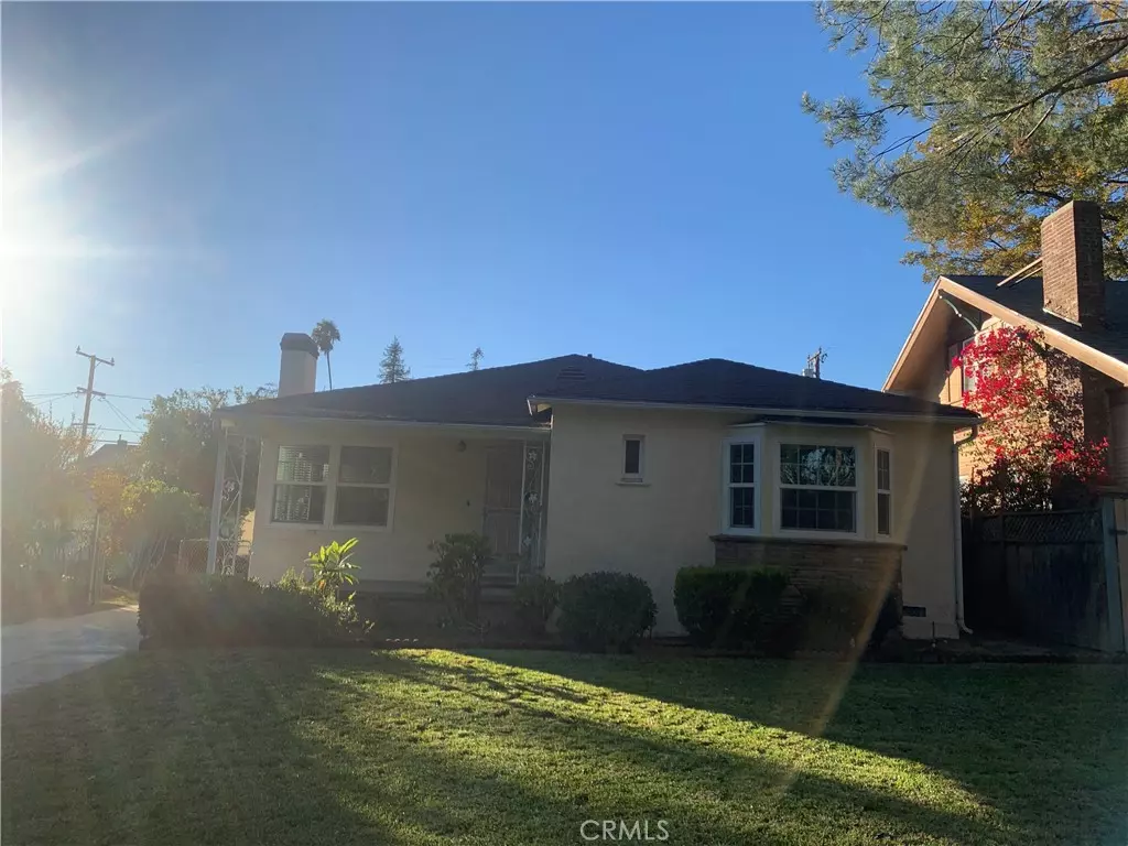 Alhambra, CA 91801,917 N Olive Ave