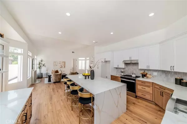 Murrieta, CA 92562,38043 Cherrywood DR