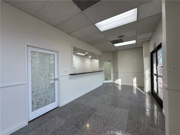 San Gabriel, CA 91776,555 W Las Tunas DR