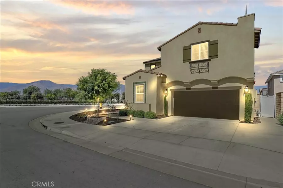 1768 Camellia LN, Redlands, CA 92374