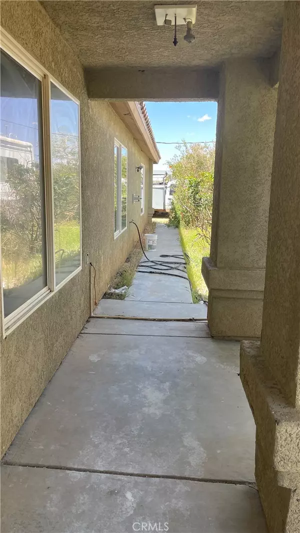 Apple Valley, CA 92308,20465 Piedmont RD