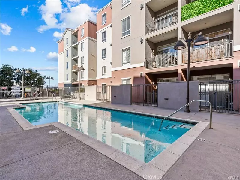 3750 Santa Rosalia DR #413, Los Angeles, CA 90008