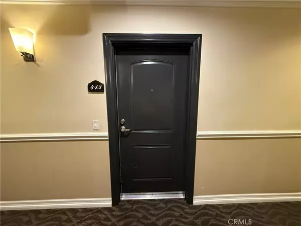 Los Angeles, CA 90008,3750 Santa Rosalia DR #413