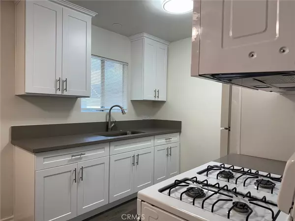 Glendale, CA 91207,943 N Louise ST #4