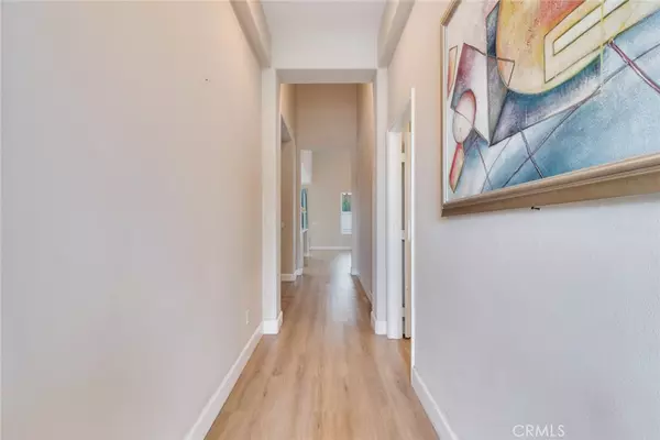 Eastvale, CA 92880,13711 Hidden