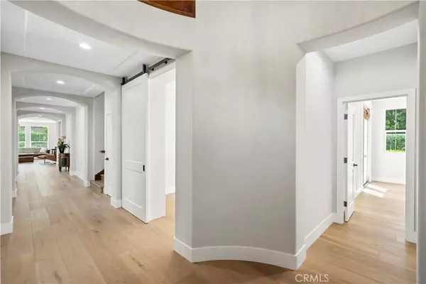 Irvine, CA 92620,32 New Dawn