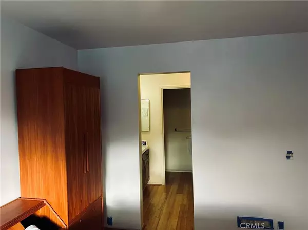 Avalon, CA 90704,113 Tremont ST