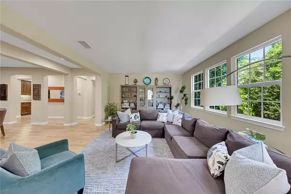 Eastvale, CA 92880,8229 Honey Brook CT
