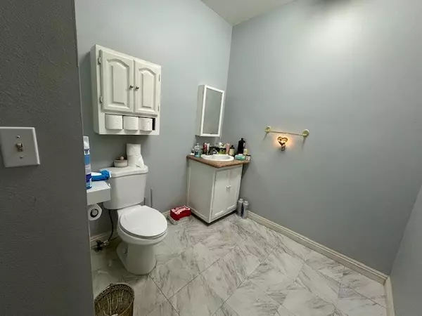 Alhambra, CA 91803,313 S Raymond AVE