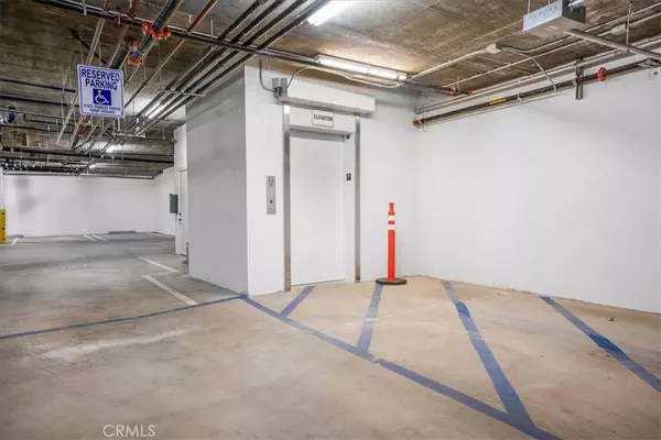 Pasadena, CA 91107,89 N Grand Oaks Ave #105
