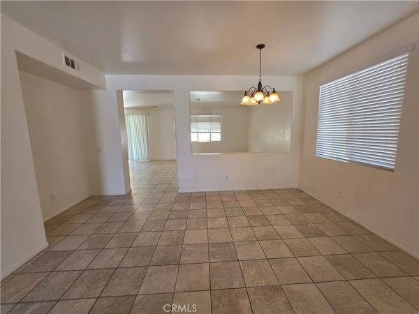 Victorville, CA 92394,15823 Barrel Cactus LN