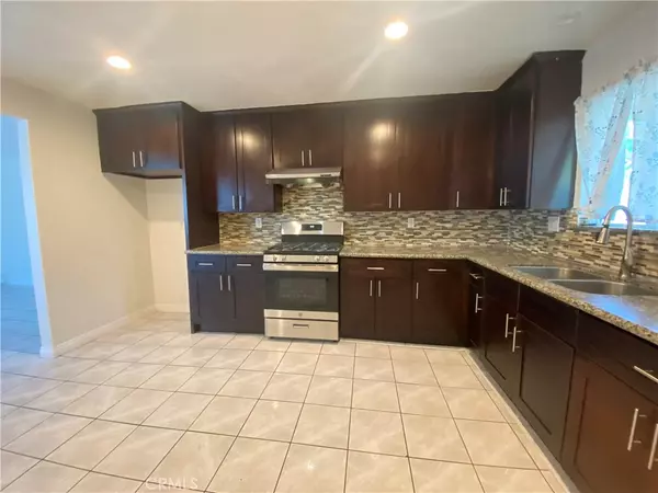 225 N Dalton AVE #1, Azusa, CA 91702