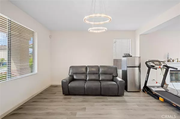 Pomona, CA 91766,1077 Hibiscus CT